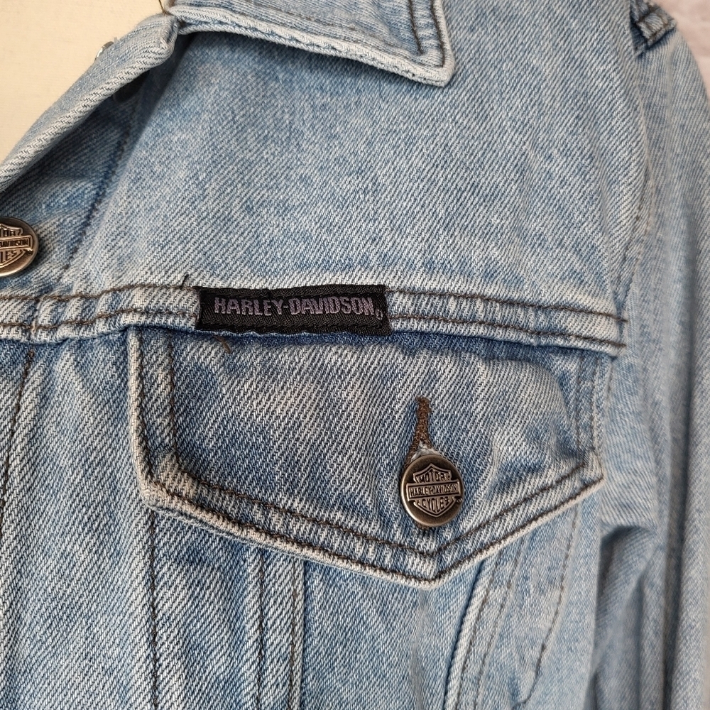 Harley-Davidson Jacket Light Wash Denim  Embroidered Logo Classic Style Size M - Picture 4 of 10